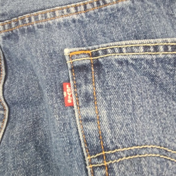 Levis Jeans Mens 42x30 Blue 550 Straight Leg Relaxed Fit Jeans Classic Work EUC - Picture 7 of 12